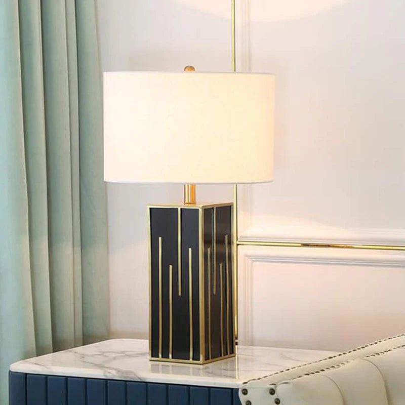 Lavare | Table Lamp - Detail View #2 | HomeCartel