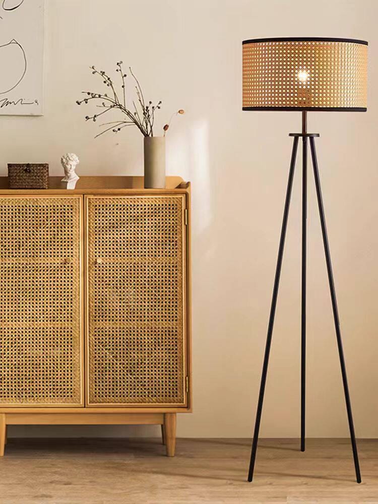 Cerelleth | Floor Lamp - Detail View #2 | HomeCartel