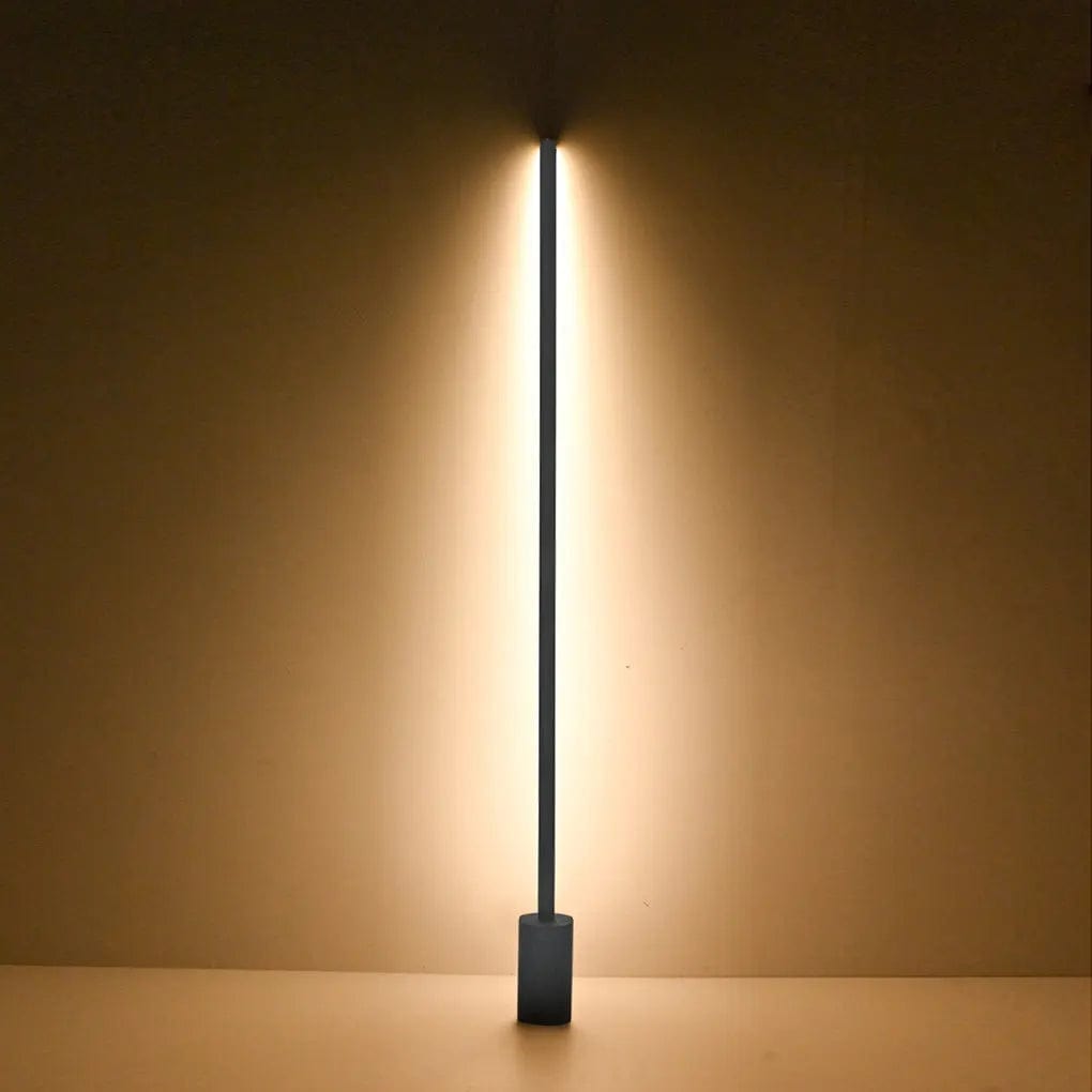 Gayoso | Outdoor Floor Lamp - Detail View #2 | HomeCartel