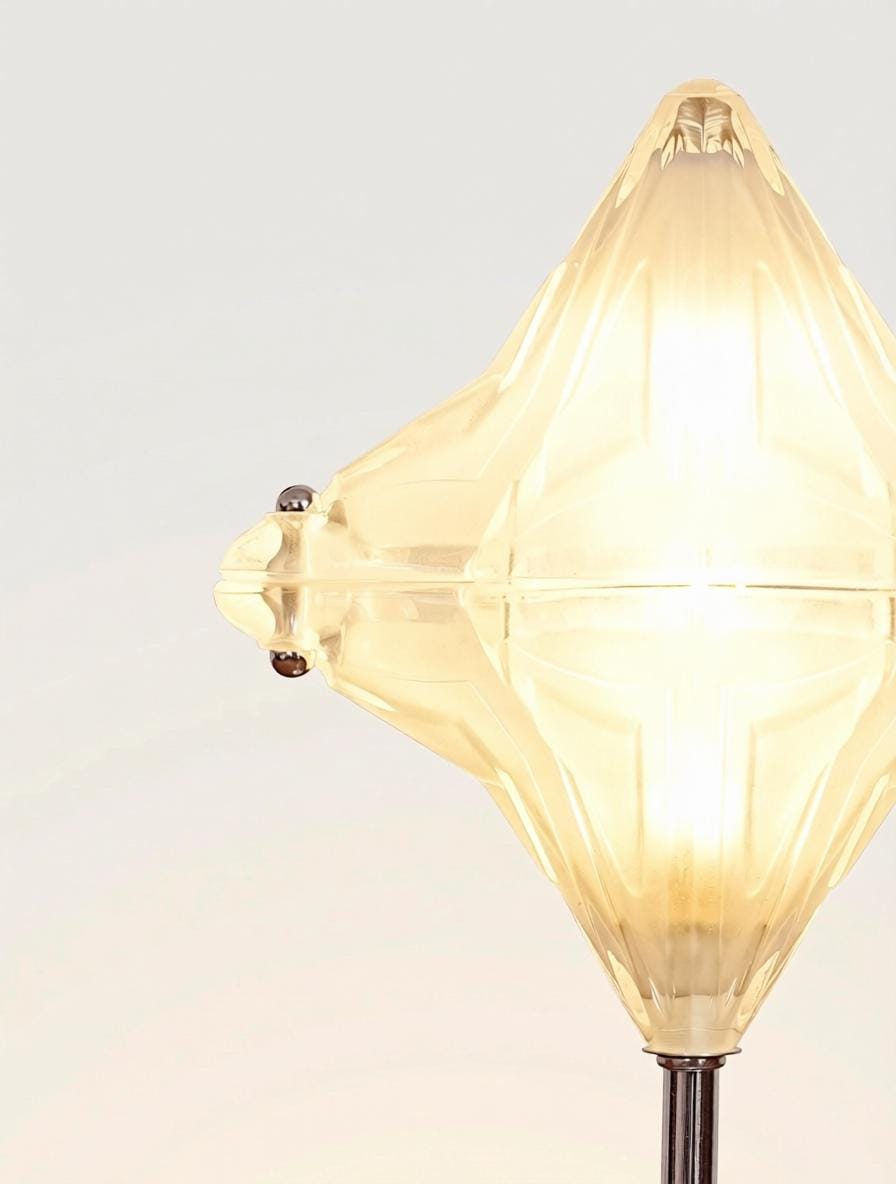 Vyndra A I Table Lamp - Detail View #5 | HomeCartel