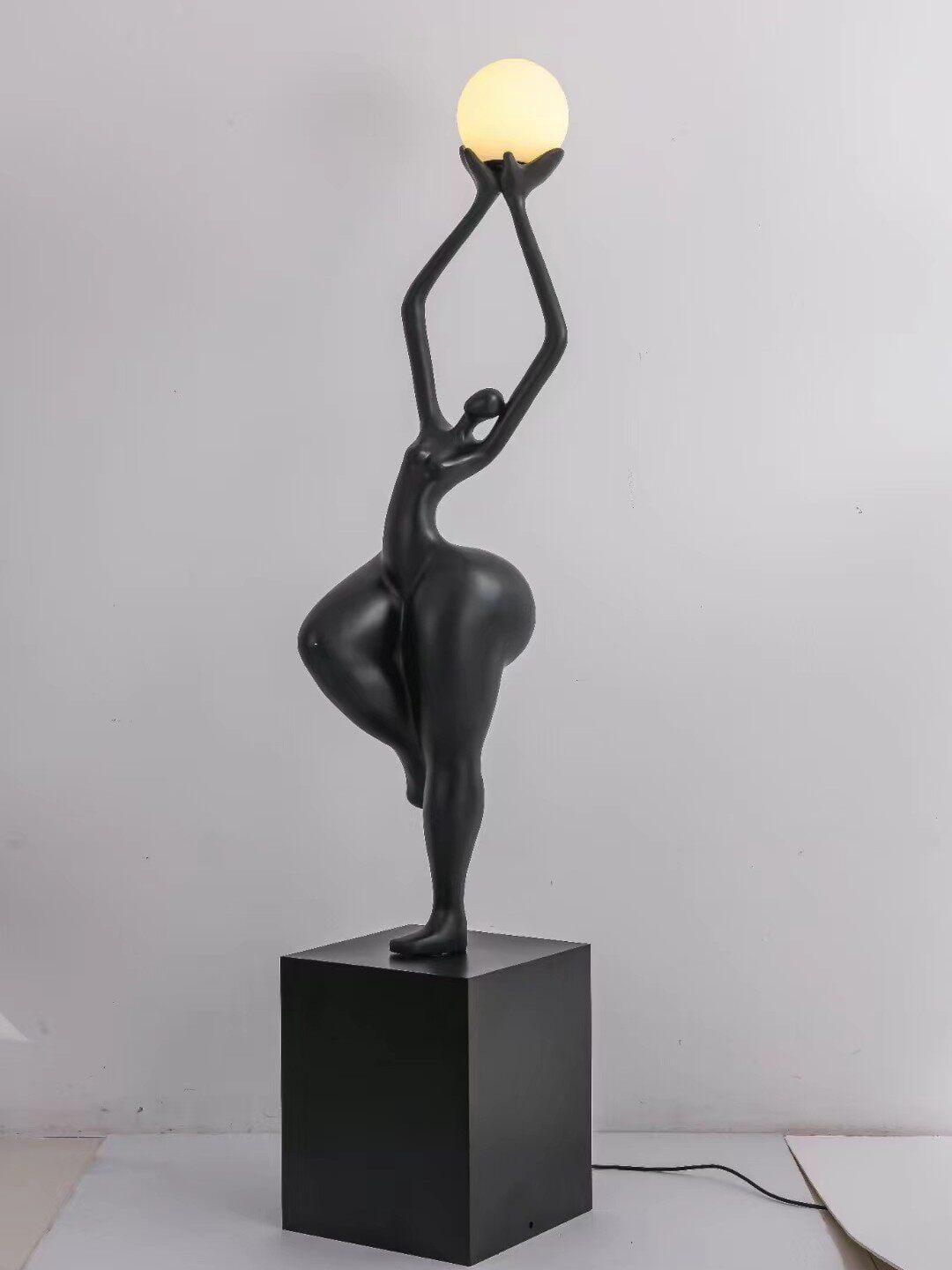 Ealithos | Floor Lamp - Detail View #3 | HomeCartel