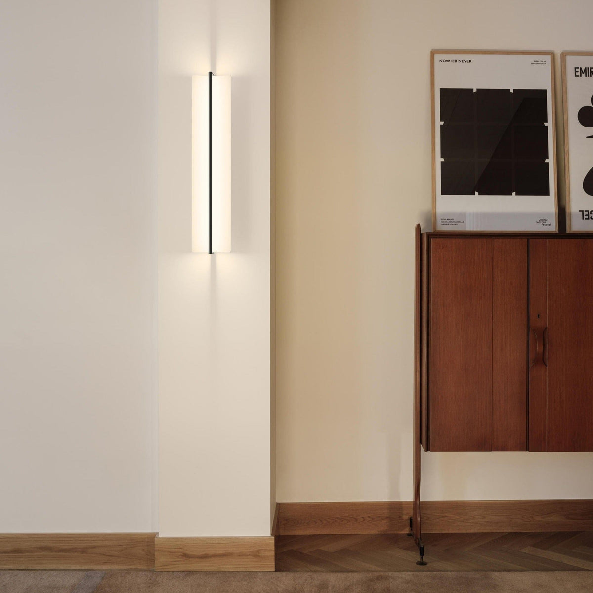 Finverra | Modern Wall Light - Home Cartel ®