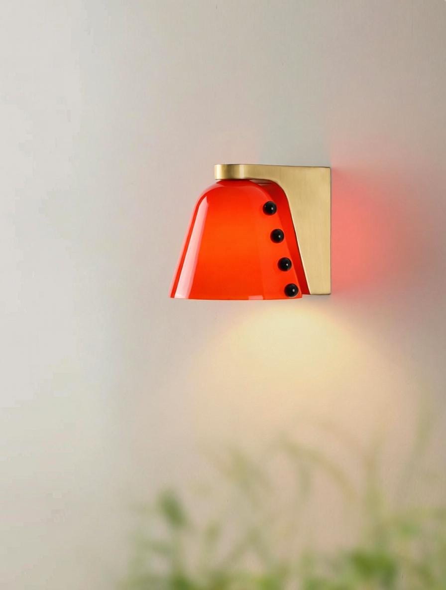 Aerysir I Wall Light - Detail View #2 | HomeCartel