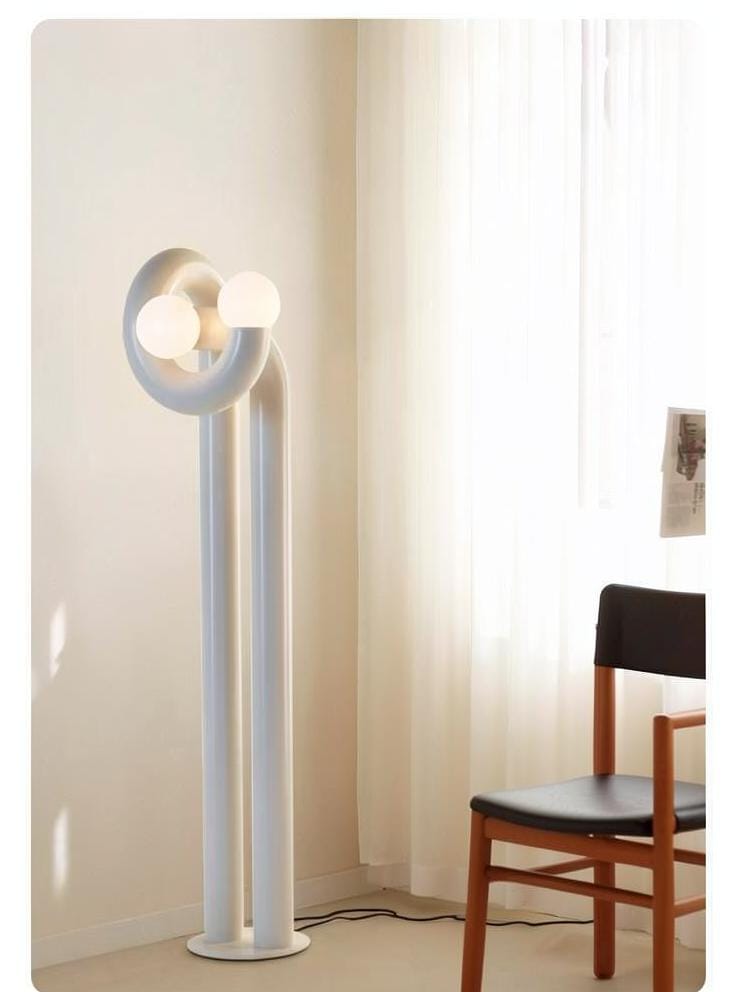 Nyravyn Deux I Floor Lamp - Detail View #2 | HomeCartel
