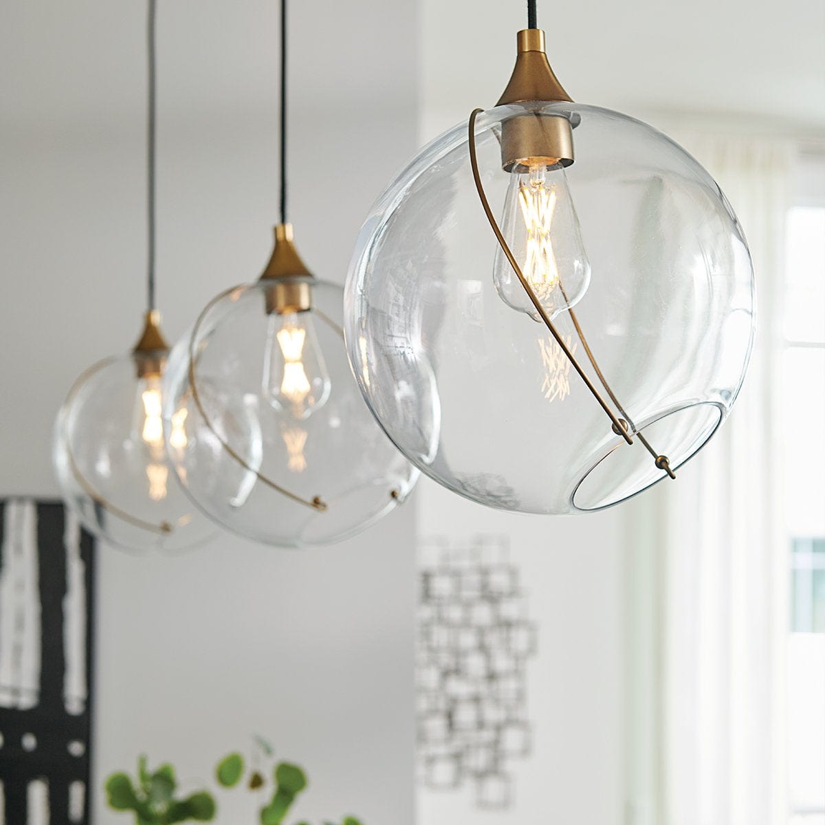 Marvel Une | Modern Pendant Light - Detail View #3 | HomeCartel