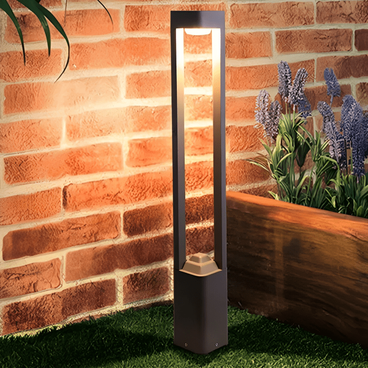 Lavilla | Outdoor Pathway Light - Modern ARCHITECTURAL OUTDOOR | HomeCartel Philippines