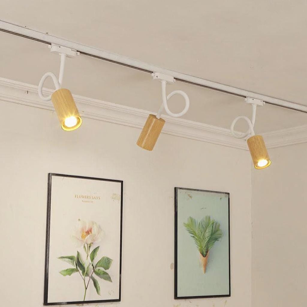 Yllenoril Une | Track Light - Detail View #4 | HomeCartel
