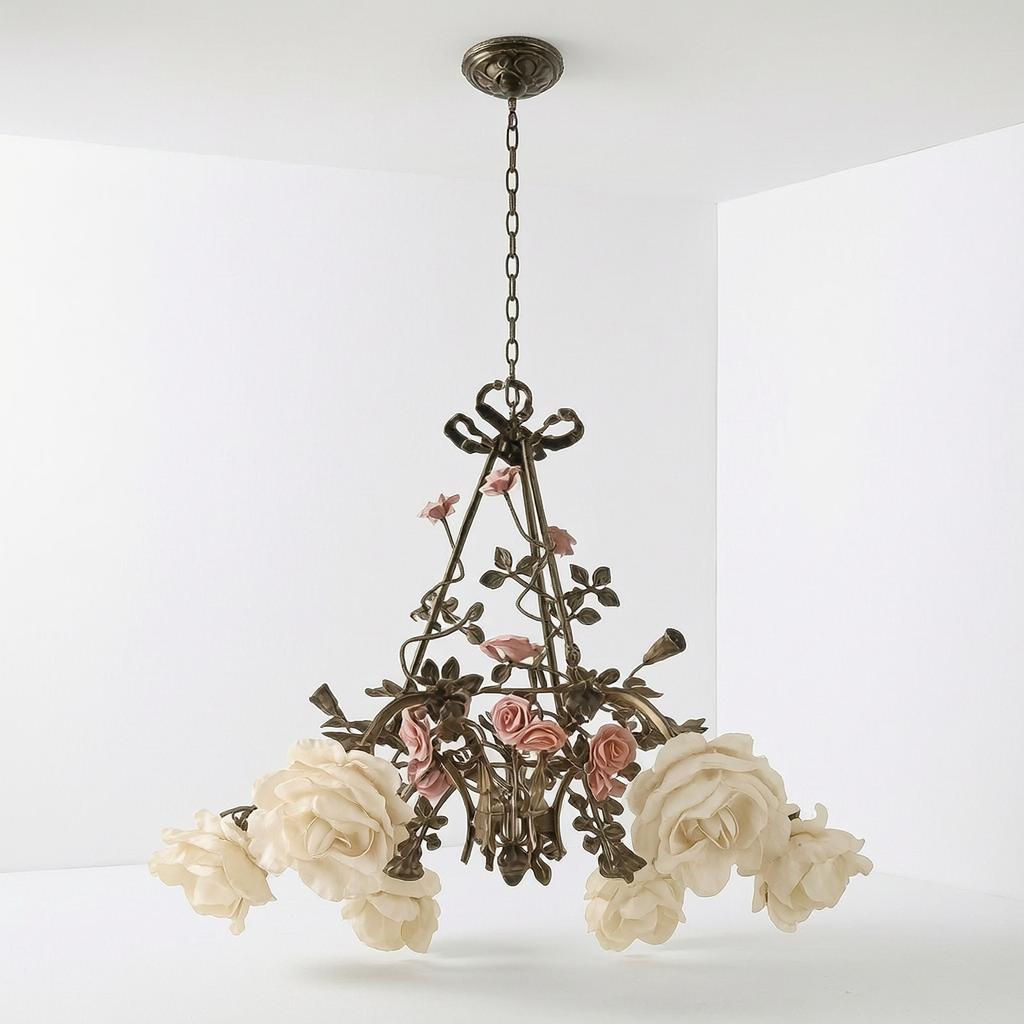 Novantia | Chandelier