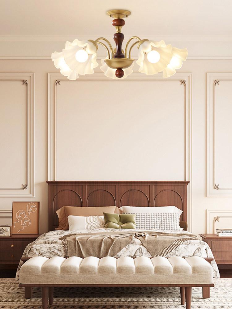 Eovra | Chandelier