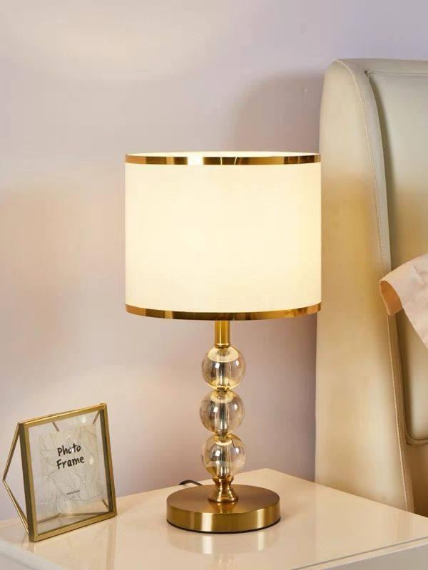 Momo | Table Lamp