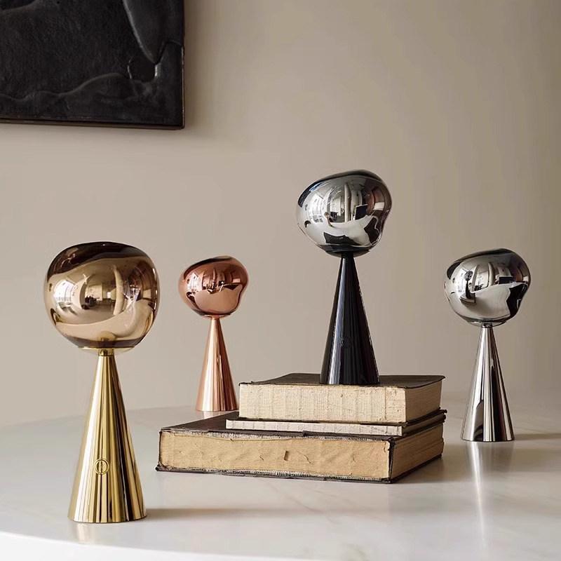 Ferralo | Table Lamp