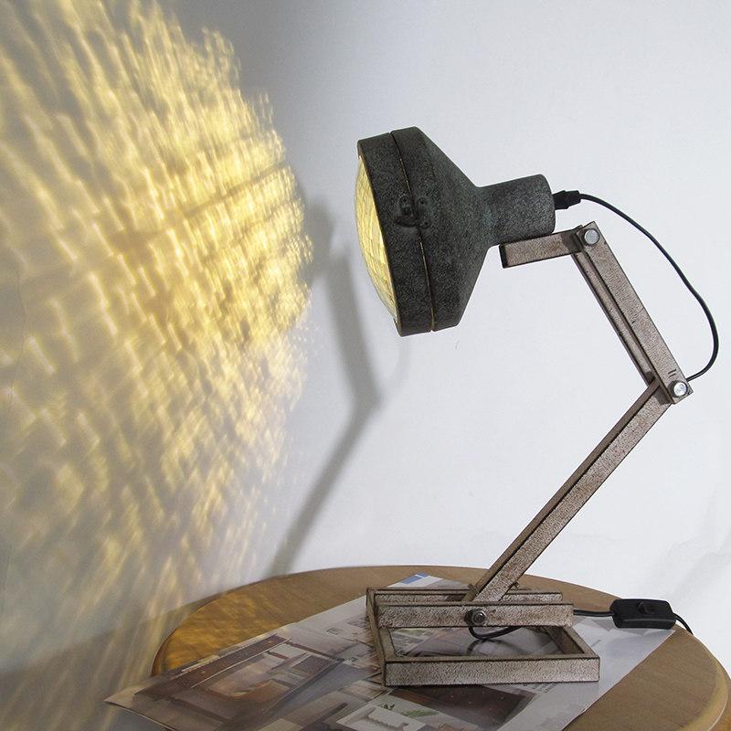 Eger | Table Lamp