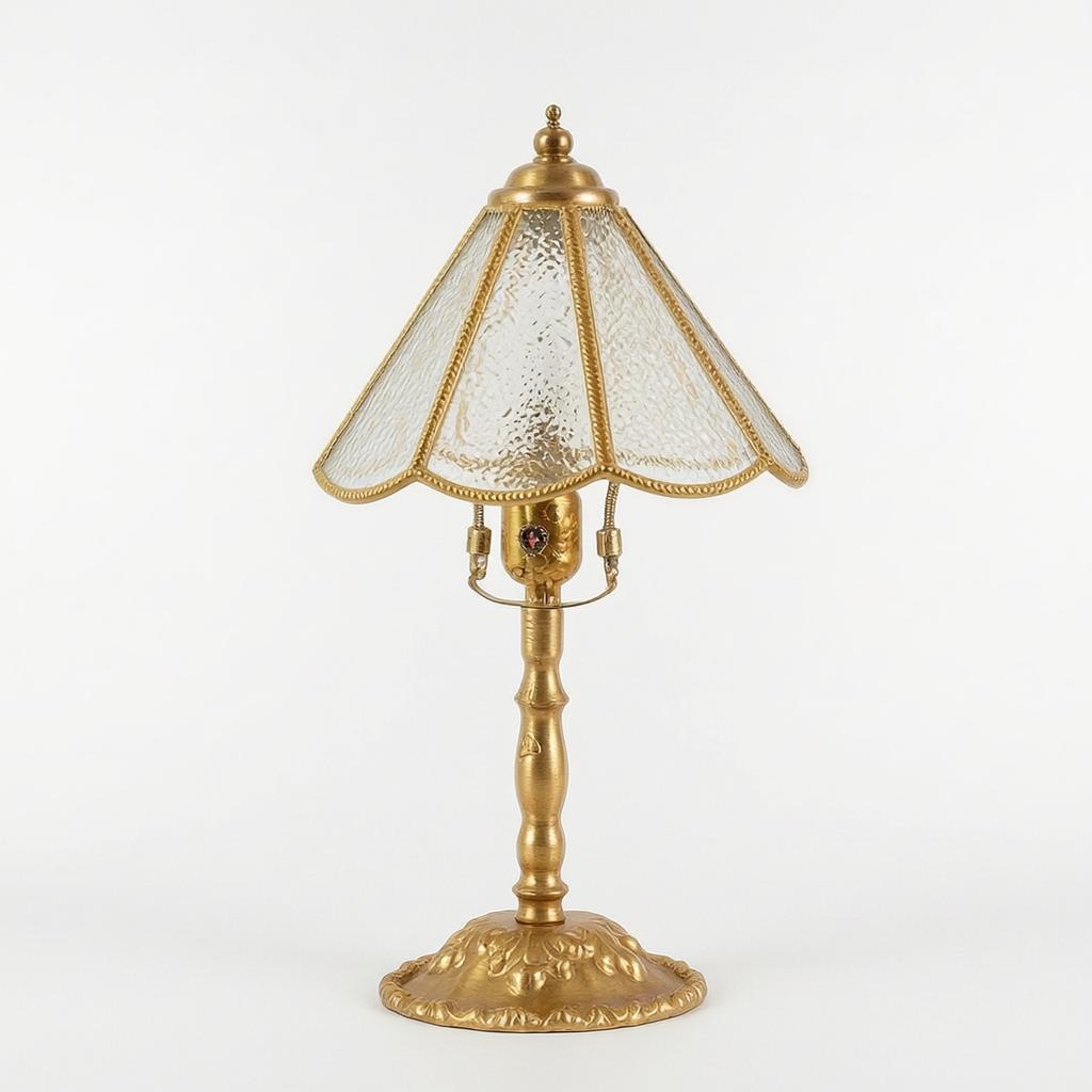 Vang | Table Lamp
