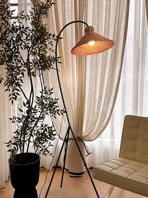 Avenel | Floor Lamp
