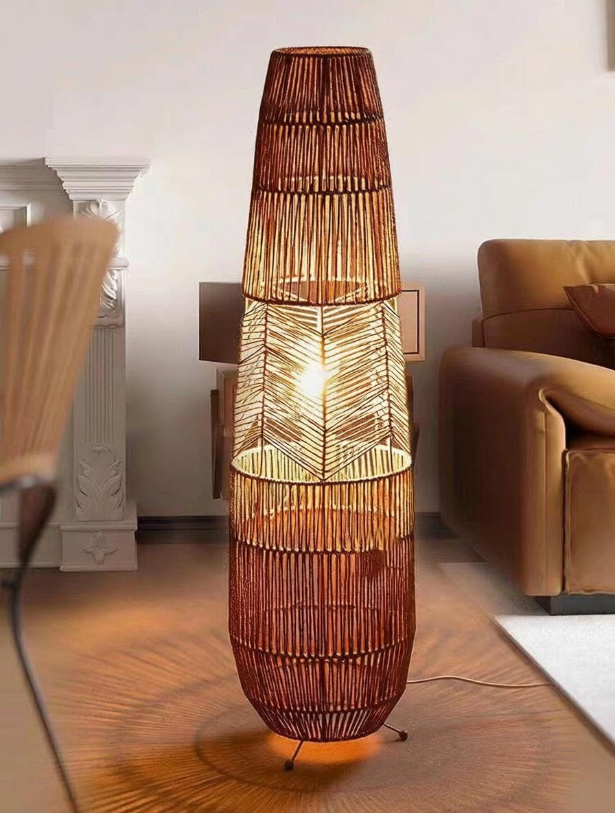 Erenthe B I Floor Lamp - Detail View #4 | HomeCartel