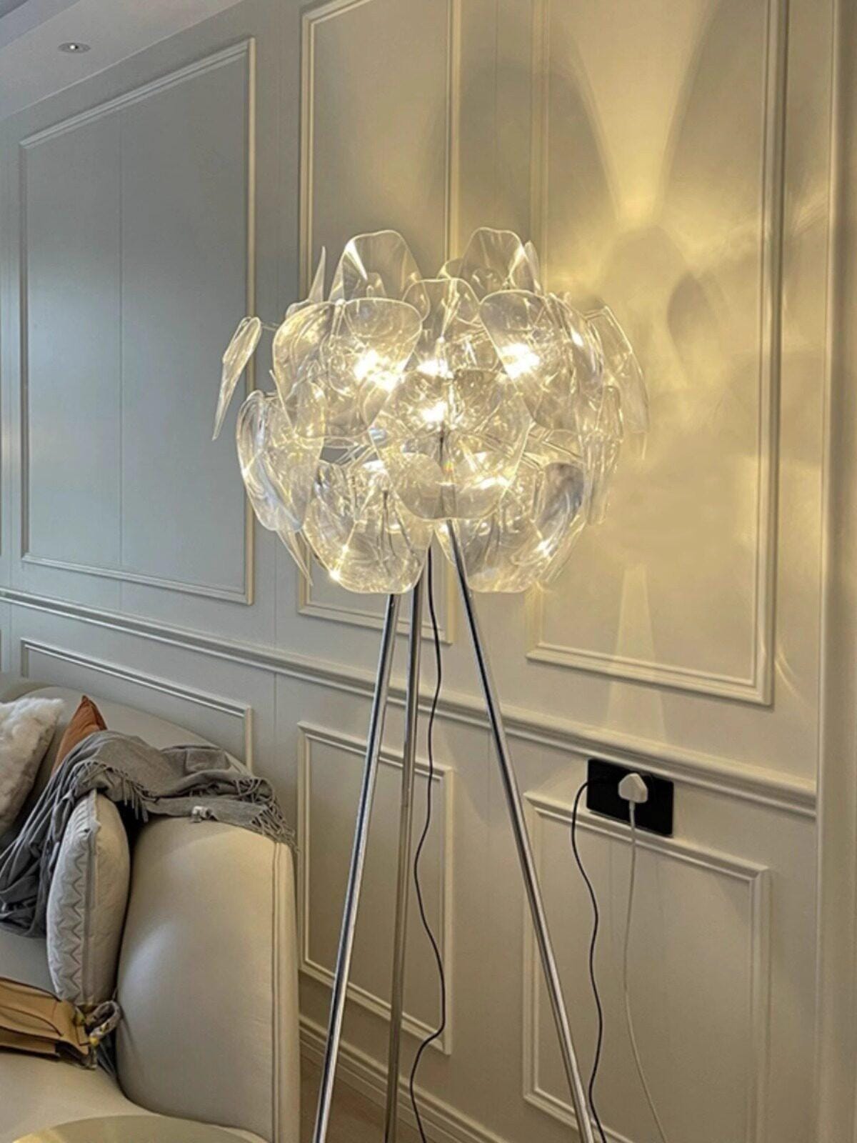 Finvira A I Crystal Floor Lamp - Detail View #5 | HomeCartel