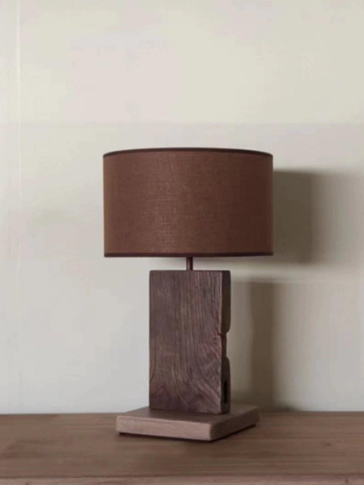 Ilwynne Une I Table Lamp - Detail View #3 | HomeCartel