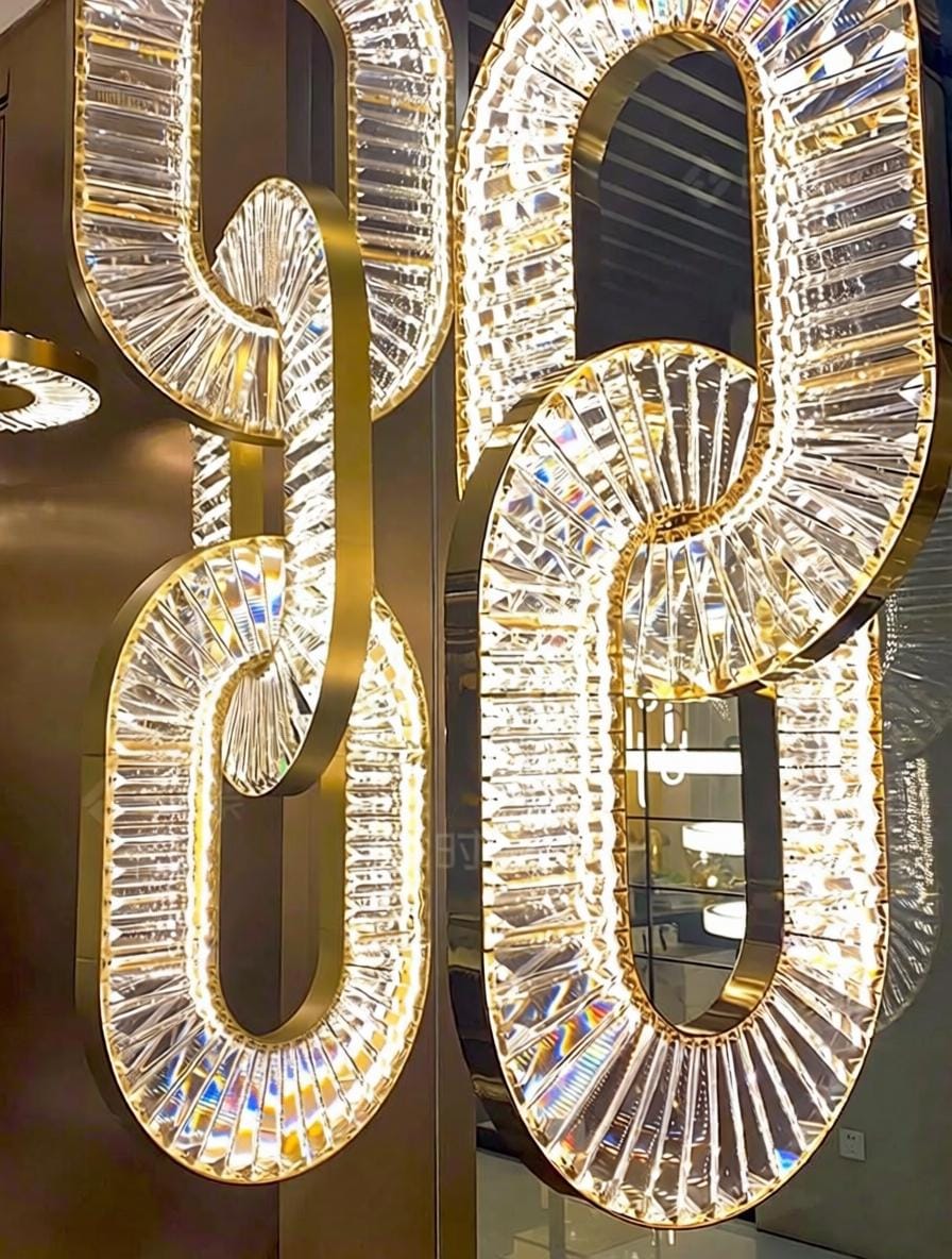 Thayra I Cluster Chandelier - Detail View #3 | HomeCartel