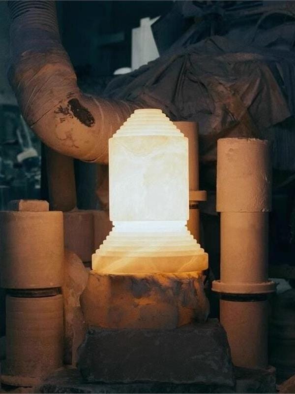 Lorthilar | Alabaster Table Lamp - Home Cartel ®
