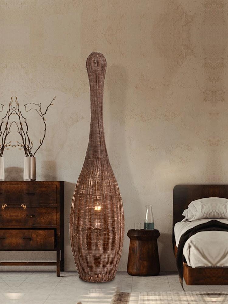 Vaynari I Floor Lamp - Detail View #4 | HomeCartel