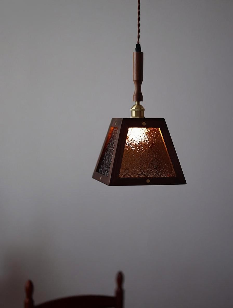 Orivayne Une I Pendant Light - Detail View #2 | HomeCartel