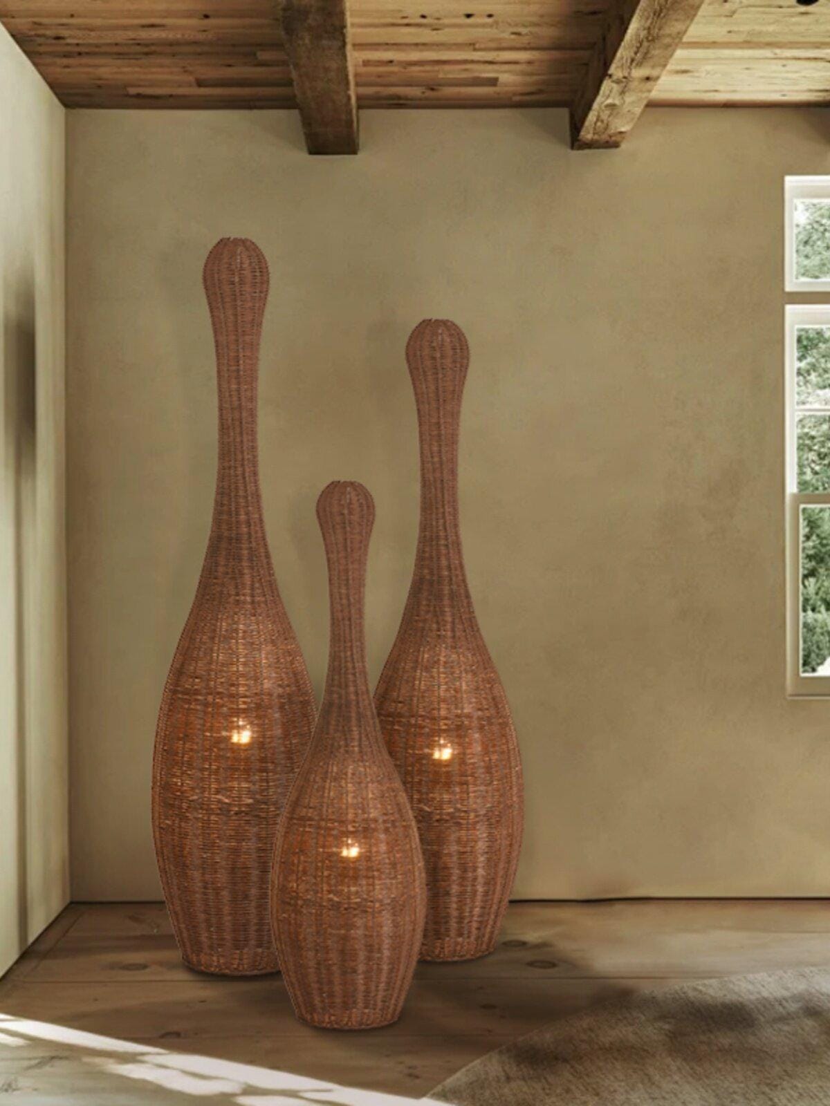 Vaynari I Floor Lamp - Detail View #3 | HomeCartel