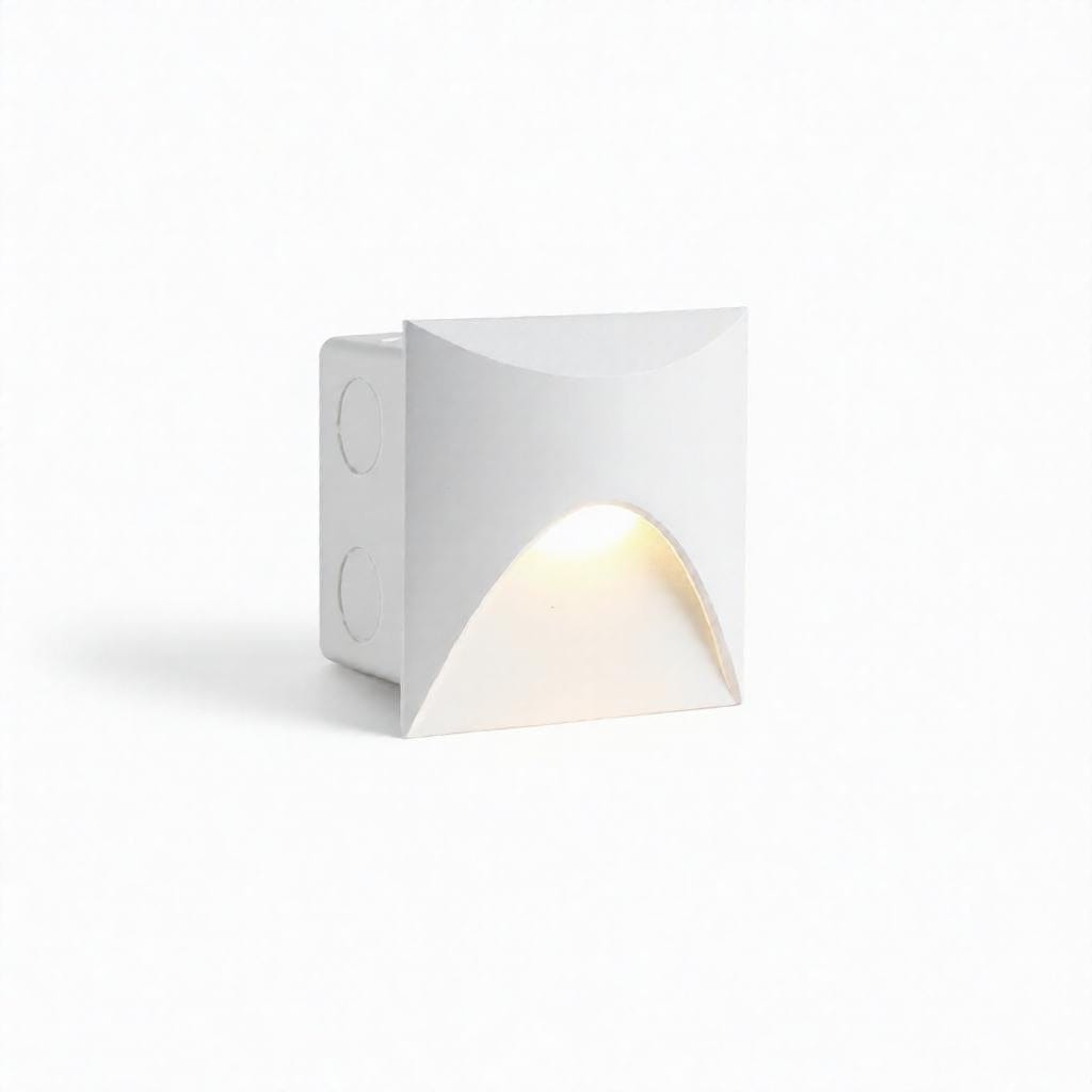 Celyndoril Une | Indoor Step Light - Detail View #4 | HomeCartel
