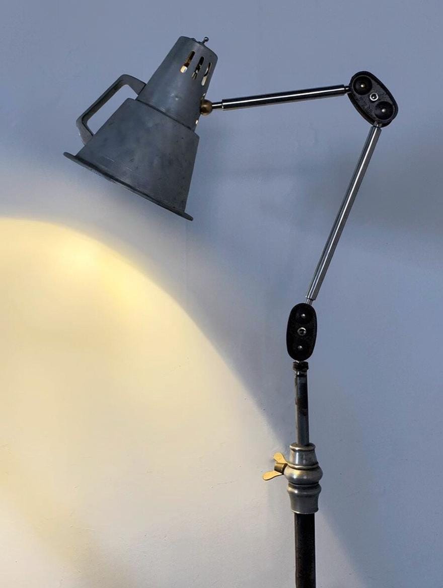 Levrona | Floor Lamp Swing Arm - Detail View #3 | HomeCartel