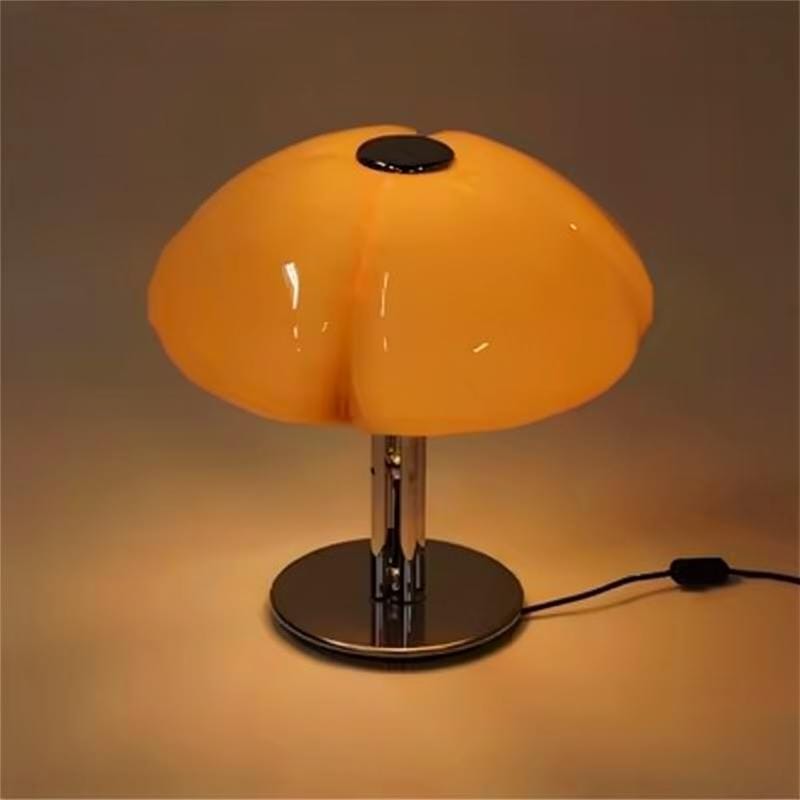 Solvathar Deux I Table Lamp - Detail View #2 | HomeCartel