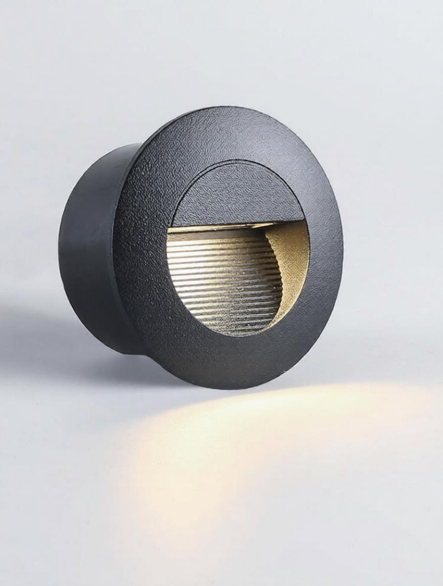Drelvanirae | Step Light - Detail View #2 | HomeCartel