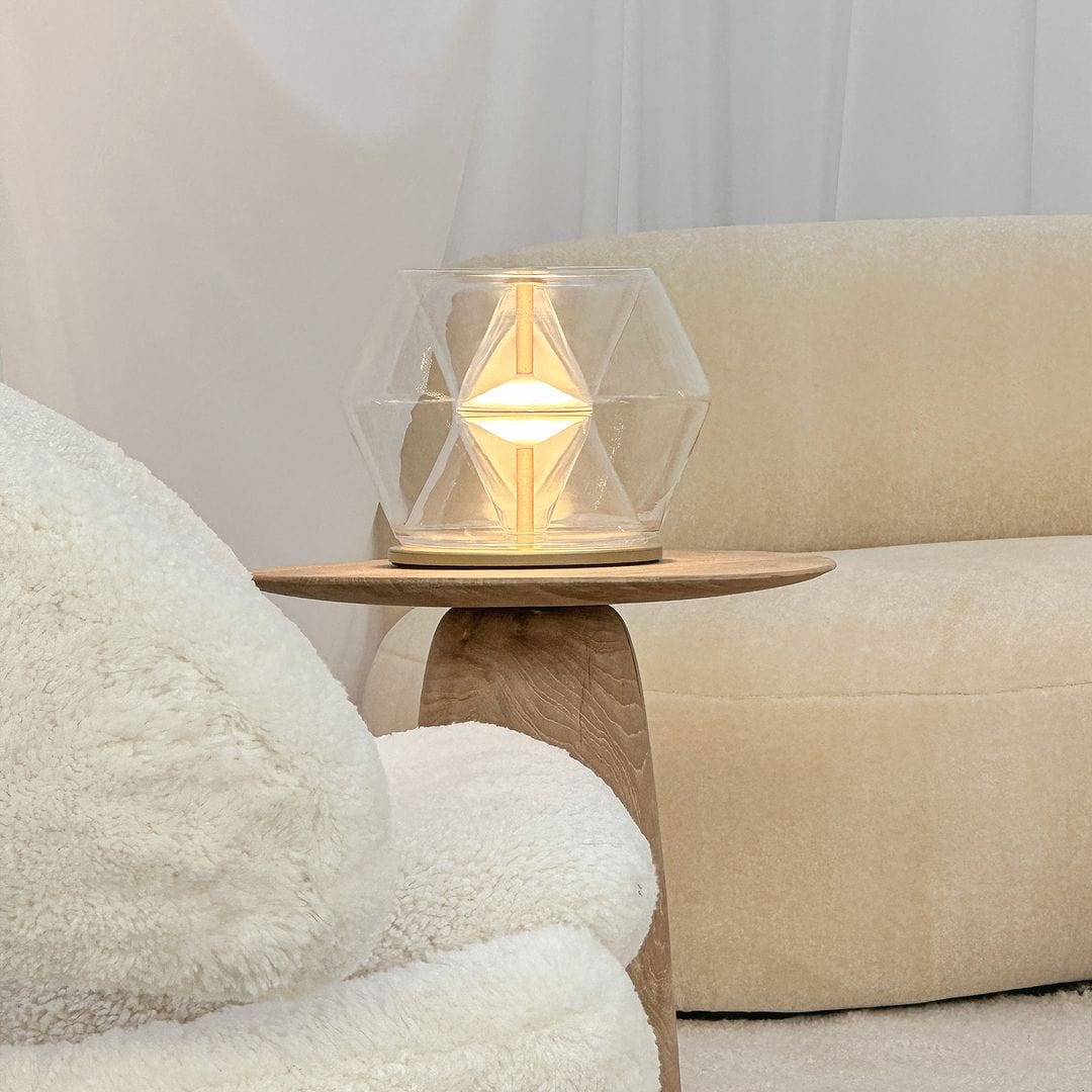 Dreshiel | Modern LED Table Lamp - Detail View #2 | HomeCartel
