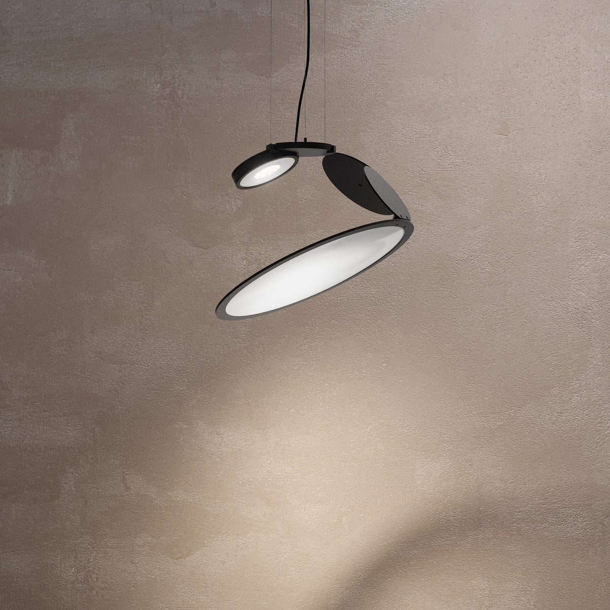 Mormo Trois | Modern Pendant Light - Detail View #3 | HomeCartel