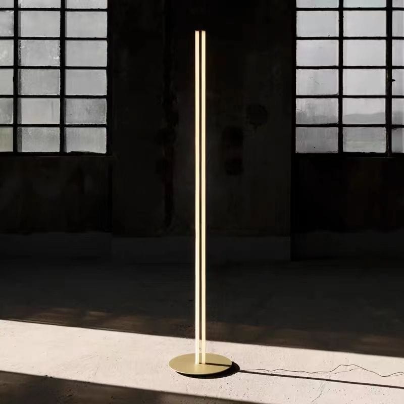 Mira | Modern LED Floor Lamp - Detail View #4 | HomeCartel