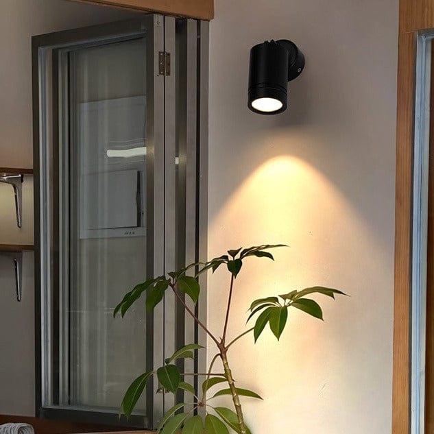Silthion | Outdoor Spotlight - Detail View #3 | HomeCartel