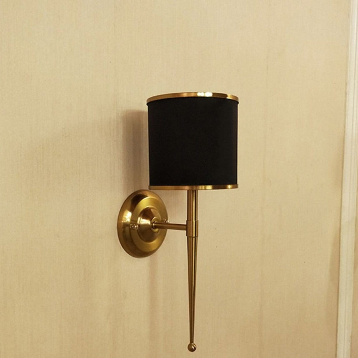 Christopher | Wall Light - Home Cartel ®
