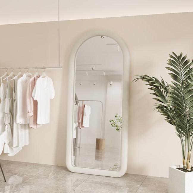Roberto | Non-Lighted Mirror - Detail View #2 | HomeCartel