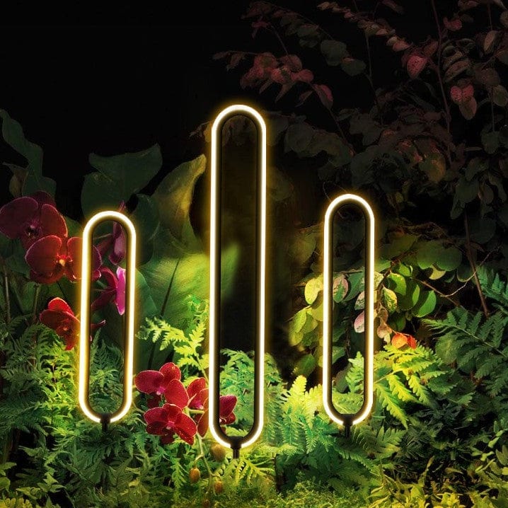 Sylvia | Pathway Light - Detail View #3 | HomeCartel
