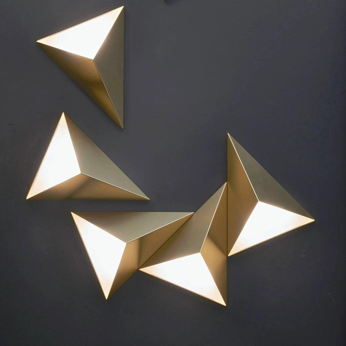 Ukko | Modern Wall Light - Detail View #4 | HomeCartel
