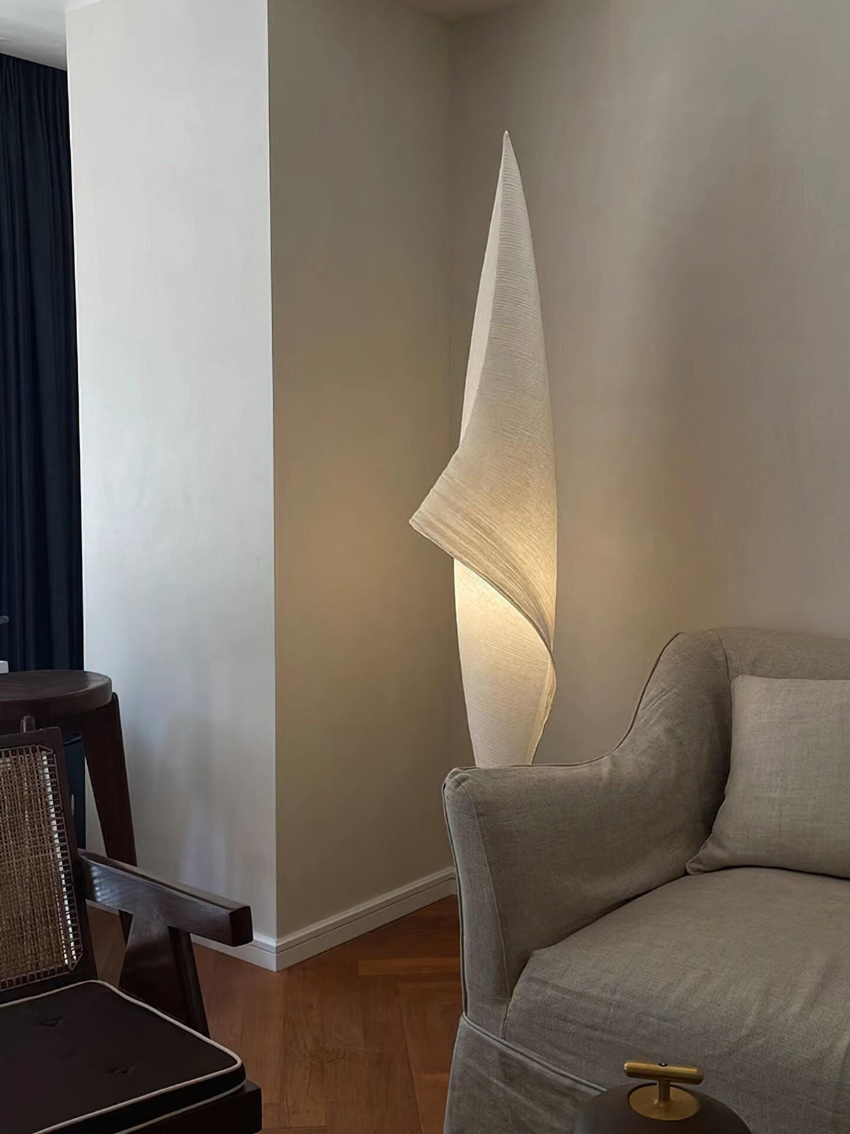 Orenilae | Floor Lamp - Detail View #5 | HomeCartel