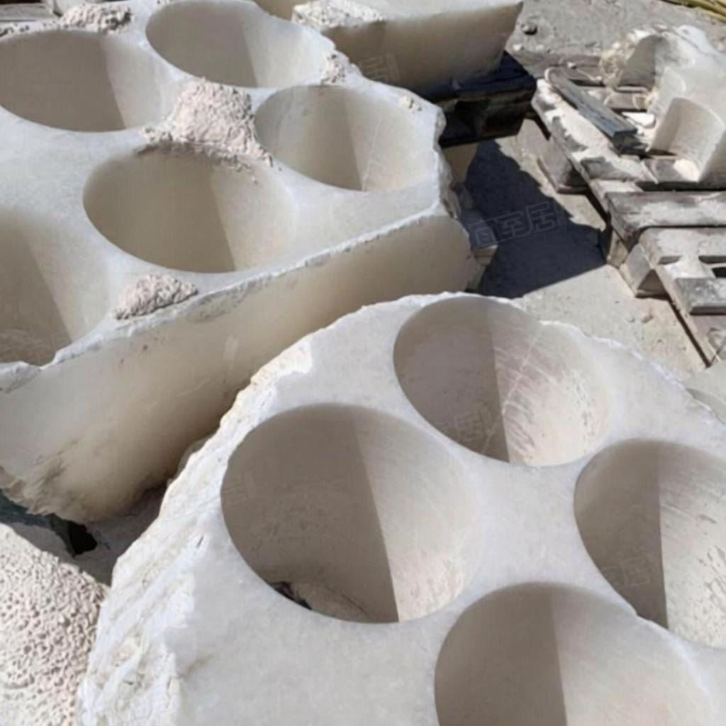 Vyalindor A | Alabaster Pendant Light - Detail View #5 | HomeCartel