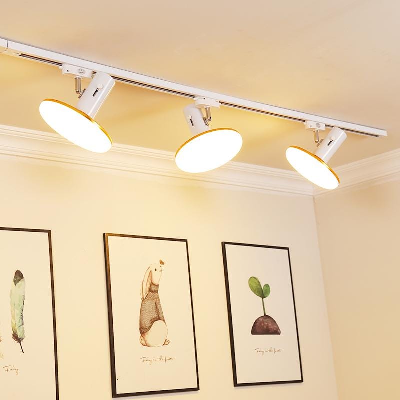 Ylvynae Une | Track Light - Detail View #4 | HomeCartel