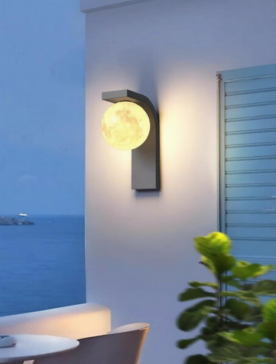 Cylarven Une | Outdoor Wall Light - Detail View #3 | HomeCartel