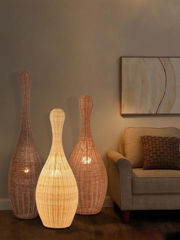 Vaynari I Floor Lamp - Detail View #2 | HomeCartel
