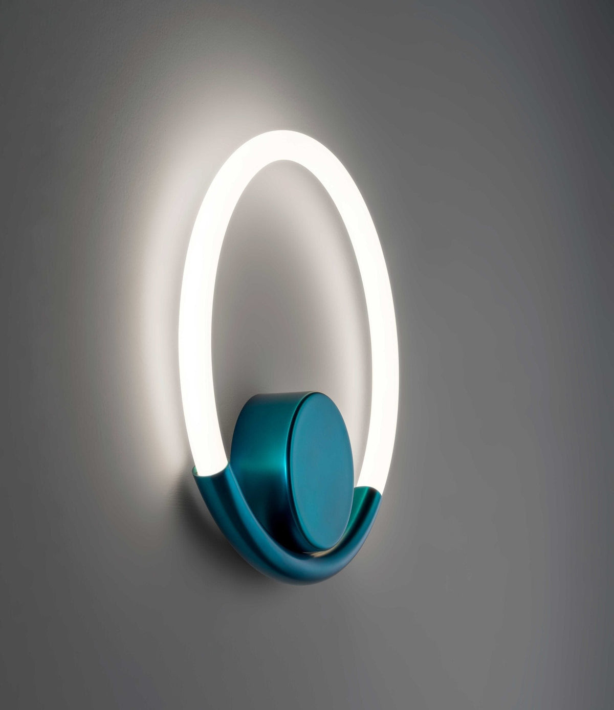 Drelmina Deux | Wall Light - Detail View #4 | HomeCartel