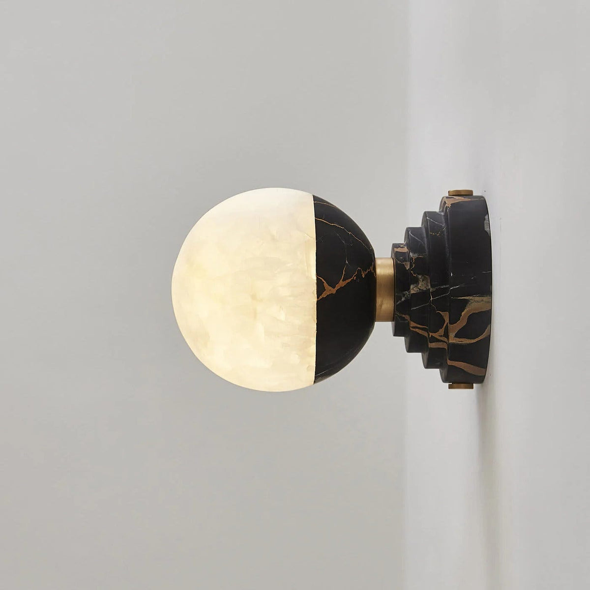 Unthrix Deux | Wall Light - Detail View #3 | HomeCartel