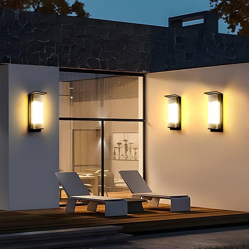 Wenvoriel Une | Outdoor Wall Light - Detail View #3 | HomeCartel