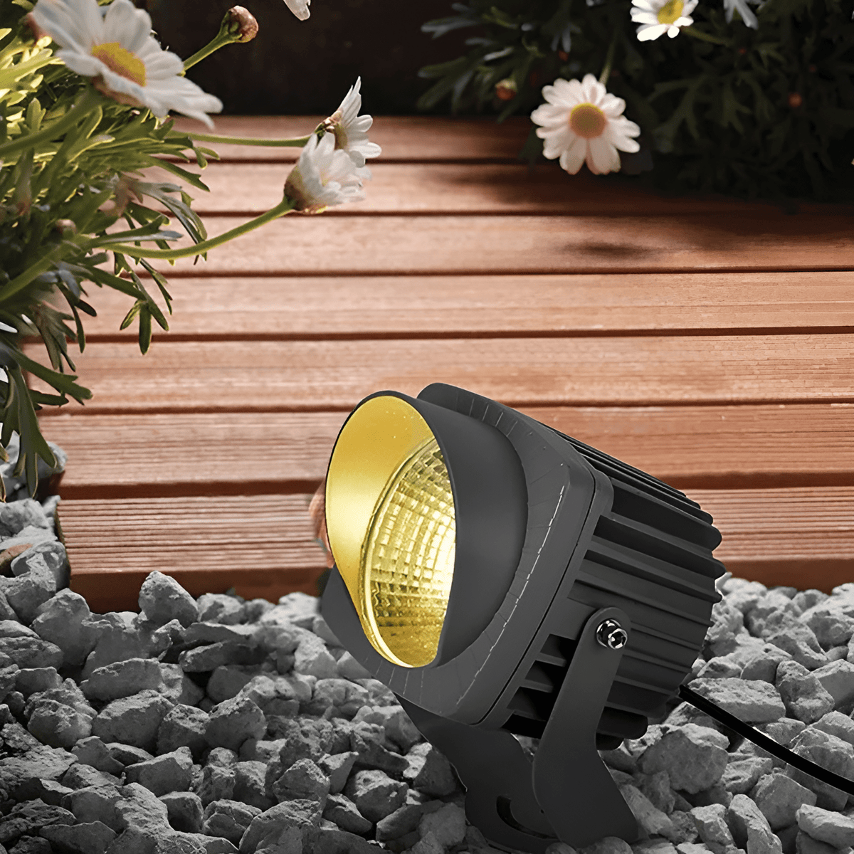 Randi | Outdoor Garden Light - Detail View #2 | HomeCartel