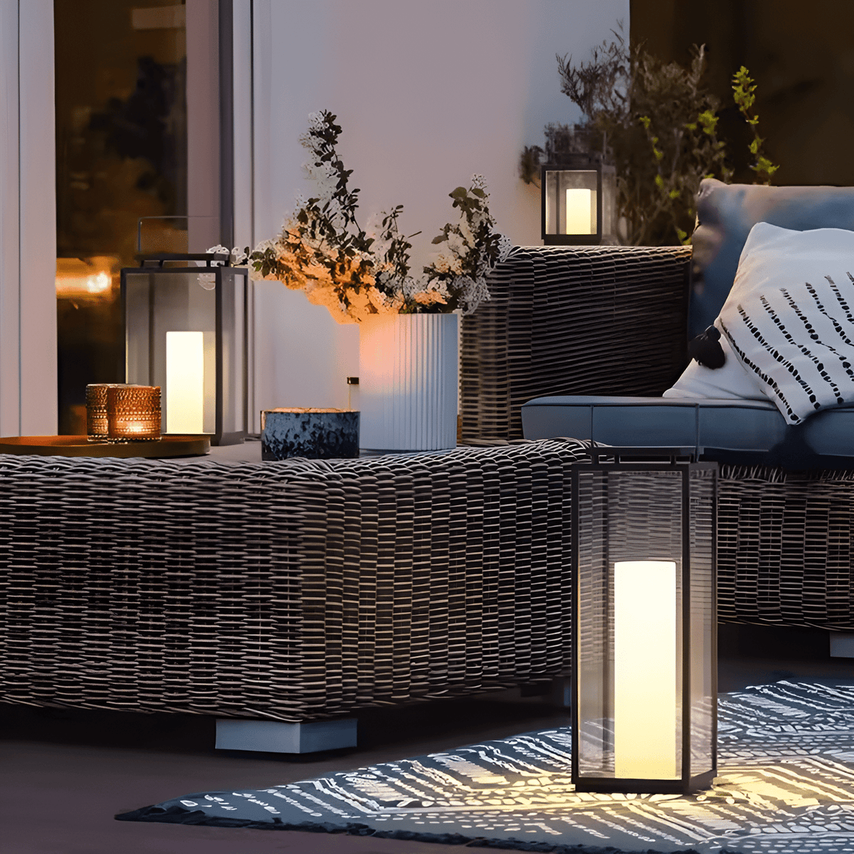 Brito | Outdoor Floor Lamp - Modern ARCHITECTURAL OUTDOOR | HomeCartel Philippines