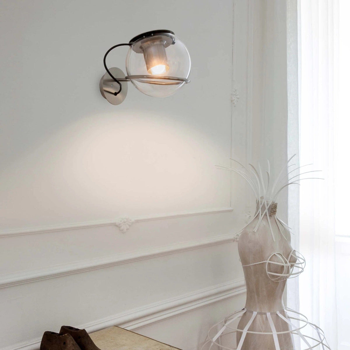 Tiatan | Modern Wall Light - Detail View #4 | HomeCartel