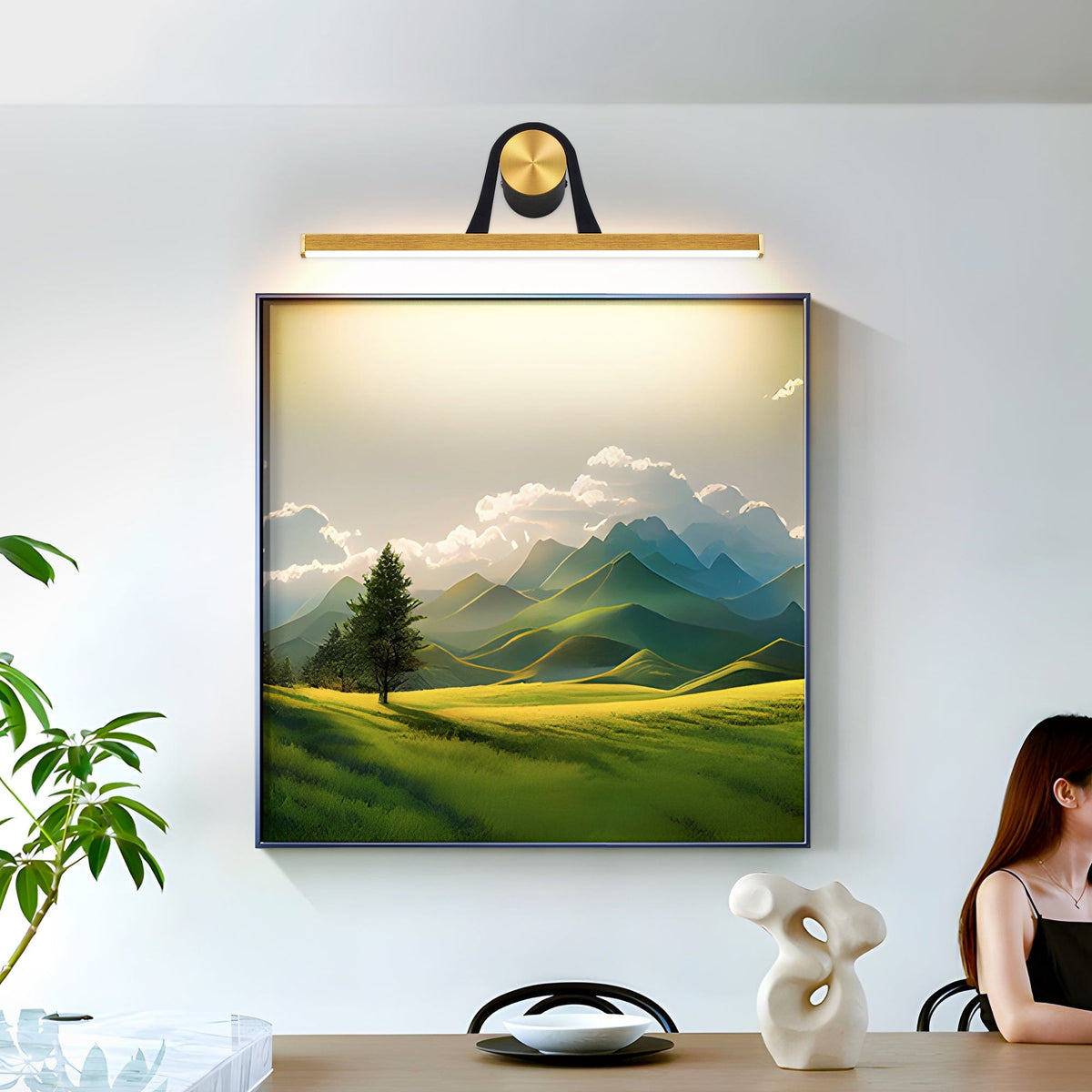 Marian | Painting Light - Home Cartel ®